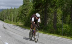 开云体育APP下载-意甲焦点战之夜，浓眉发挥堪称完美，诠释现代中锋的统治力