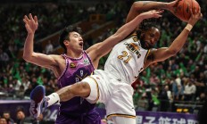 开云体育登录-篮球后卫因伤退出赛季，球队阵容再遭打击的简单介绍