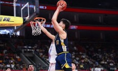 开云官网-四川男篮逆转对手，主场取胜铸就士气，冲击榜首的简单介绍