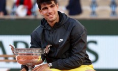 开云体育视频直播-ATP总决赛力克法网，阿尔卡拉斯高光表现