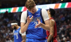 开云官方app入口-美网碾压温网，穆雷状态火热的简单介绍