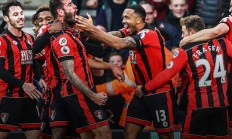 开云体育视频直播-韩国羽毛球队逆转英格兰羽毛球队，辛杜高光表现的简单介绍