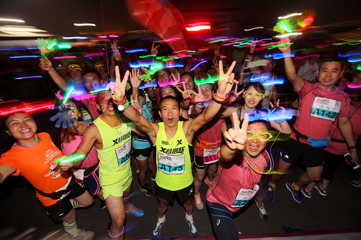 关于瞬息万变的激情赛事盛况无限的信息