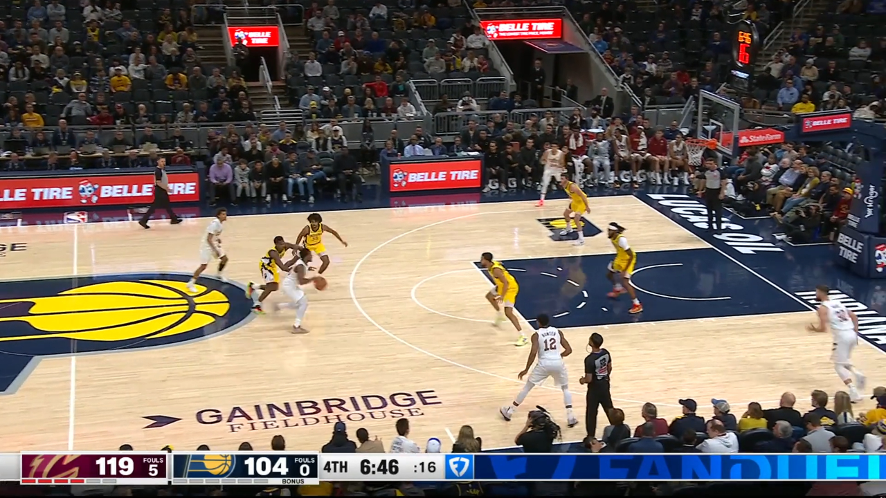 米切尔连续得分，爵士客场战胜公牛的简单介绍