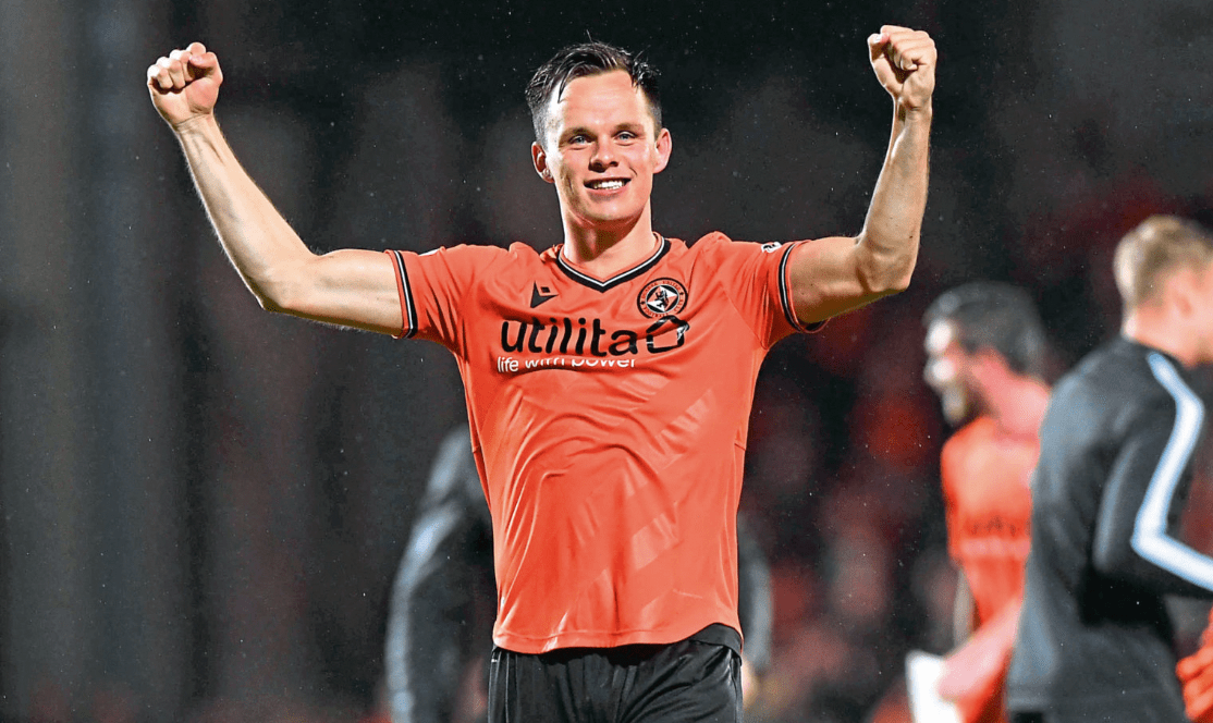 关于斯图加特球员待价而沽，是否留队尚待官方确认的信息