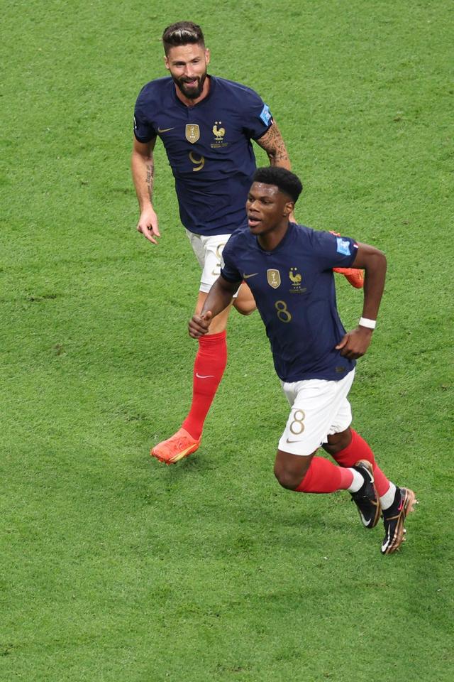 包含比利时横扫摩洛哥，哈里·凯恩统治全场的词条