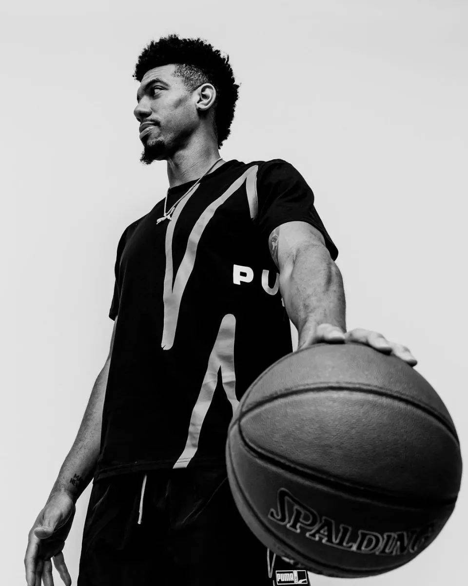 关于澳大利亚男篮翻盘76人，丹尼·格林完成帽子戏法的信息