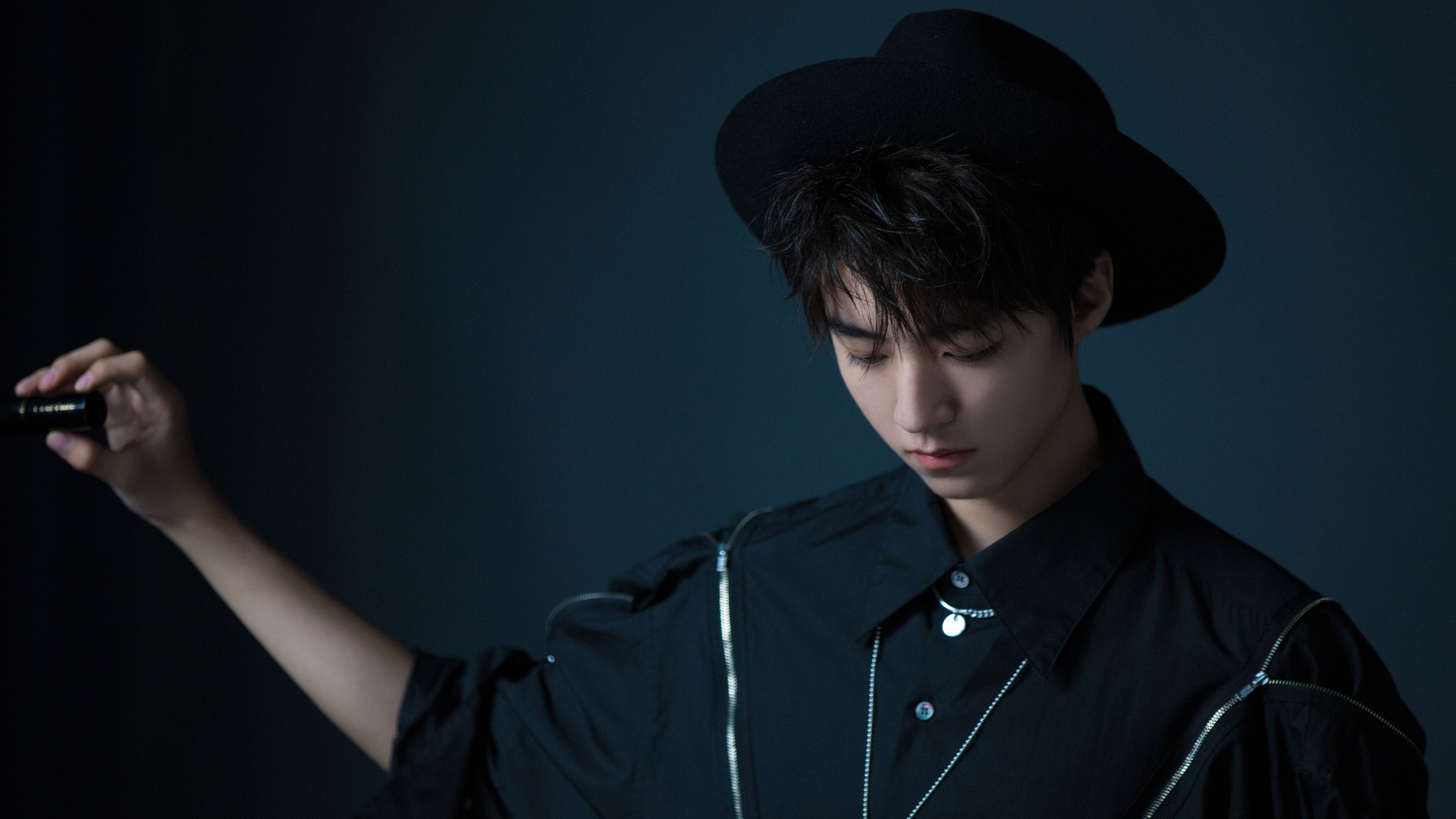 奥运周期关键战之夜，米切尔数据全面爆炸，书写篮球传奇